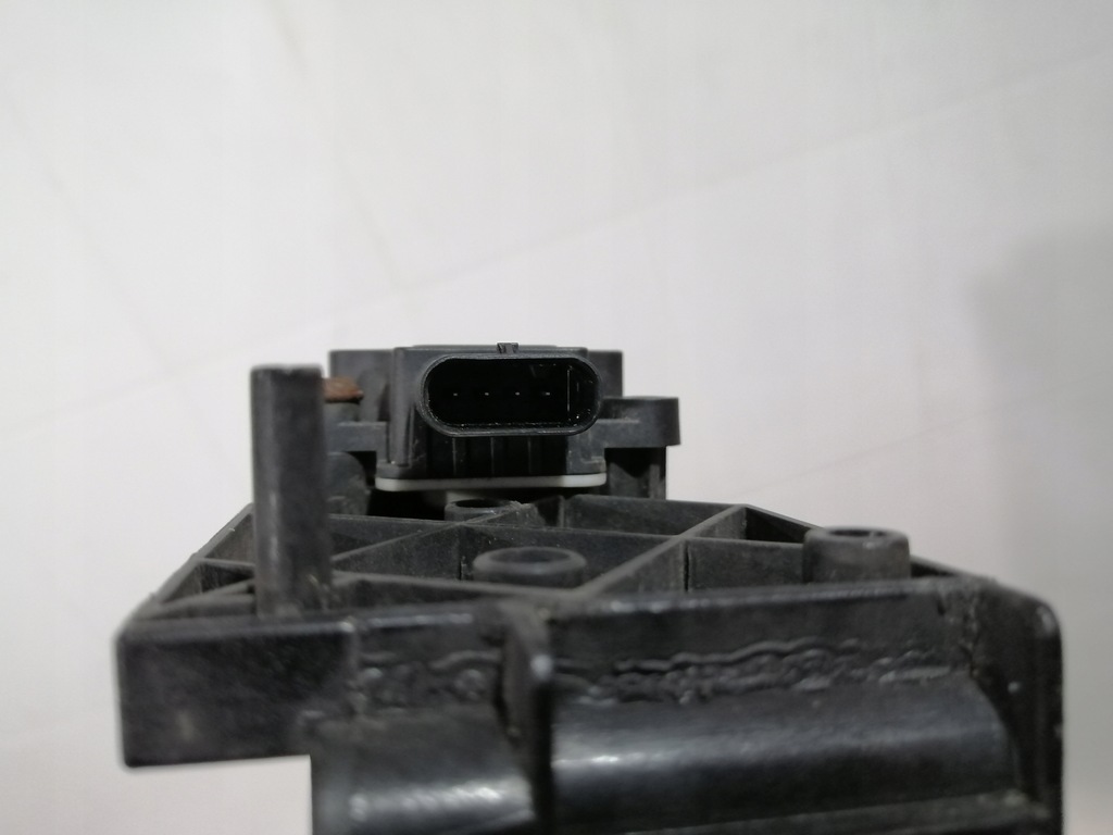 фото №7, Жалюзі впуск повітря renault clio iv captur hal 8607