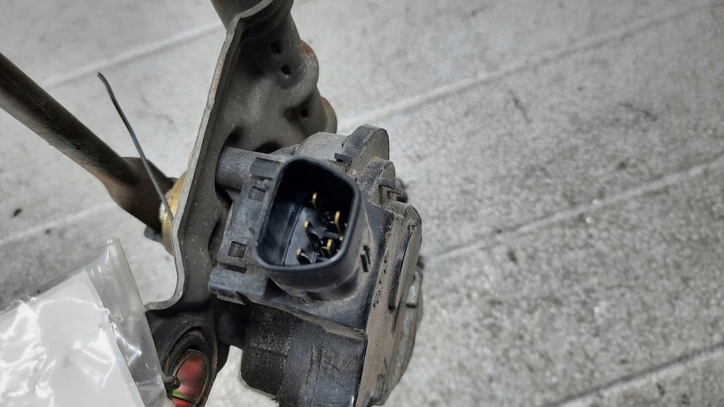 фото №6, Механизм дворник перед toyota yaris 01r