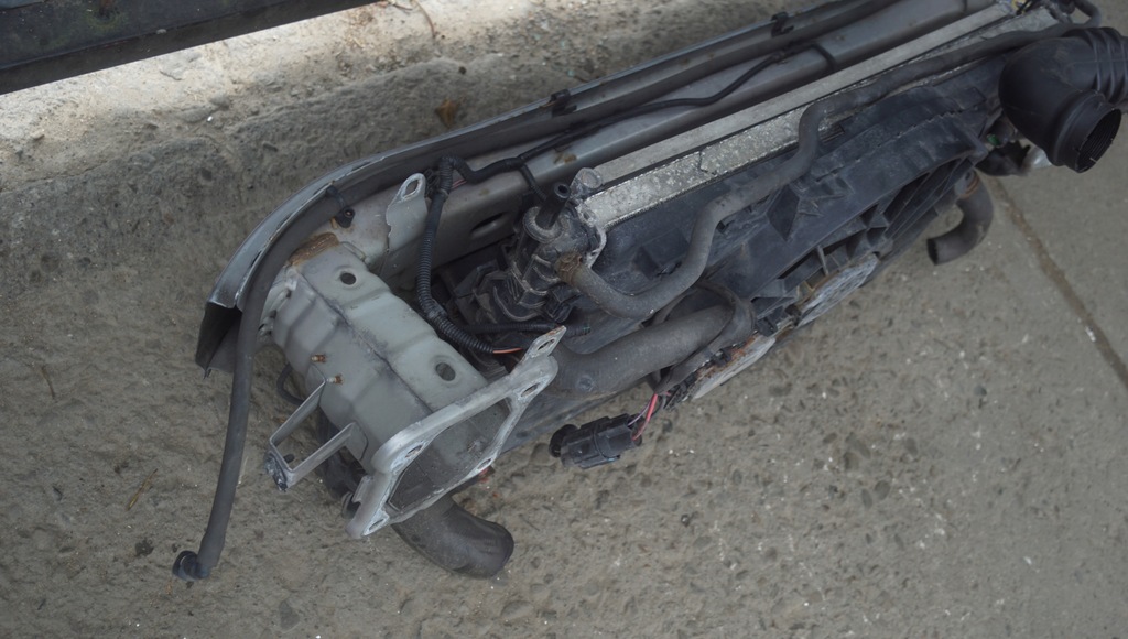 фото №12, Pas передній радіатор volvo c30 2.0 d