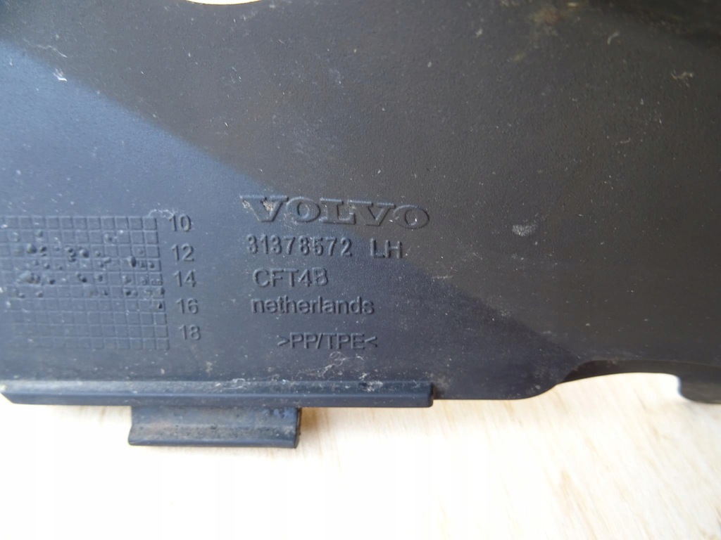 фото №9, Volvo v40 ii молдинг стекло лобовое левая 31378572