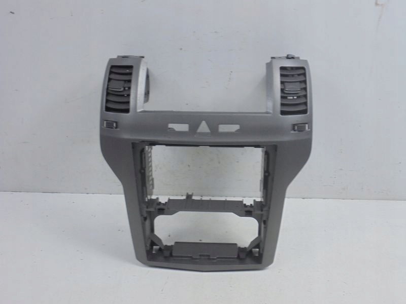 фото №8, Opel zafira b консоль средняя рамка радио 13162556 331985437