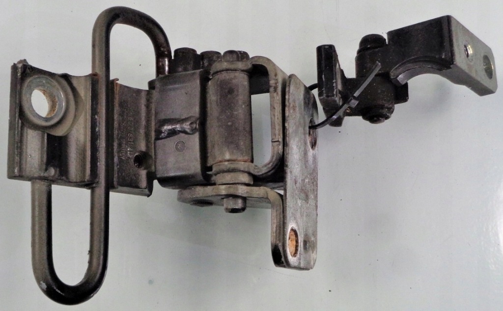 фото №1, Vw polo 9n 02 r петли дверь правое 3d kpl