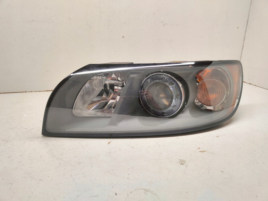 фото №1, Лампа левая ксенон volvo v50 30698889