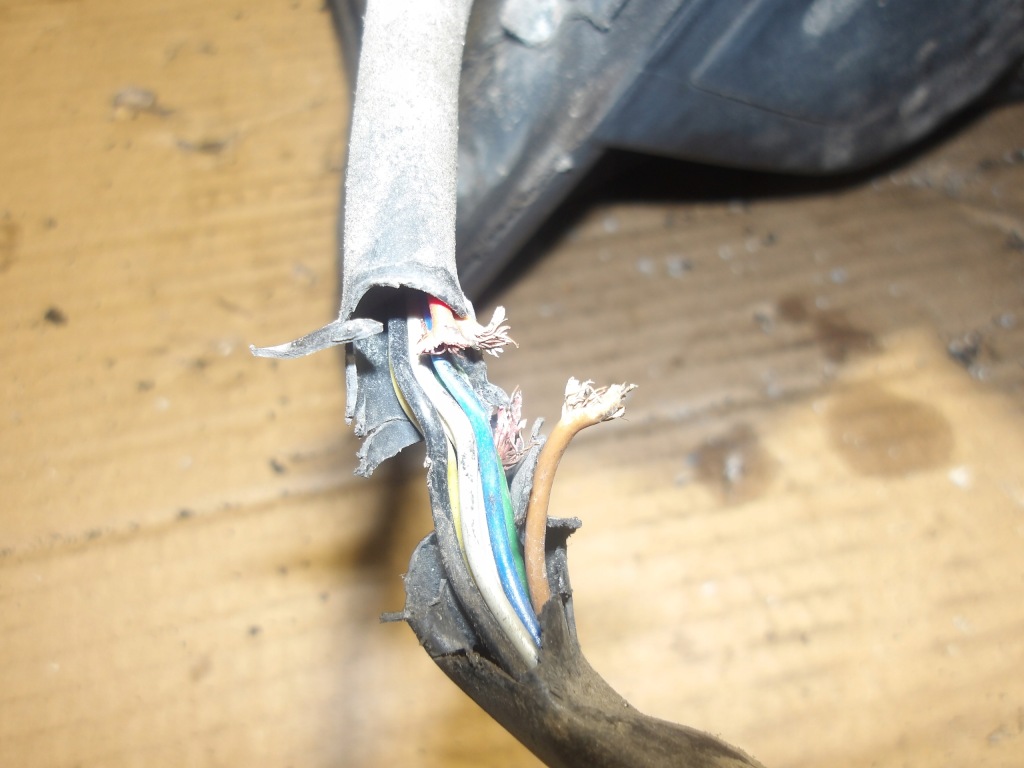 Дзеркало праве зовнішнє citroen jumper ii 2007r 2.2hdi пошкоджений шланг в Україні