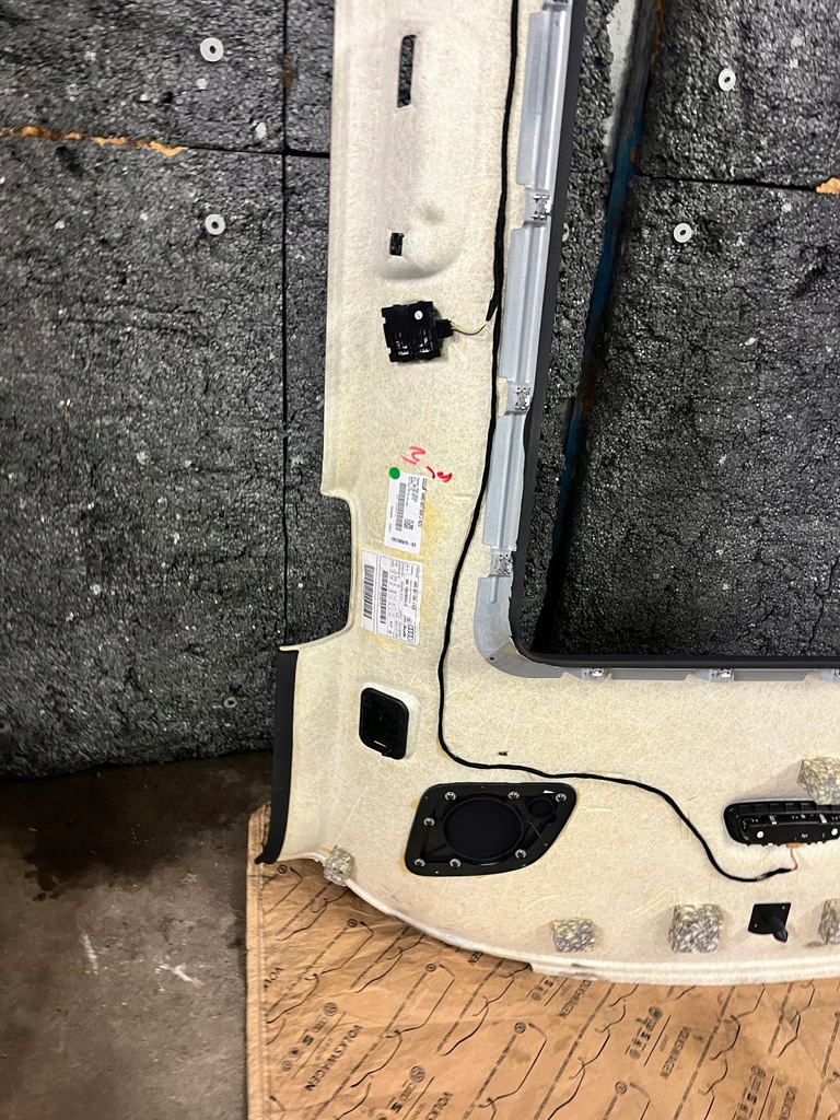 фото №14, Audi q7 sq7 4m стеля стеля s-line чорний панорама стеля 100%