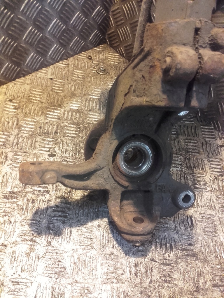 фото №4, Seat arona поворотный кулак левая macpherson 1.0 tsi