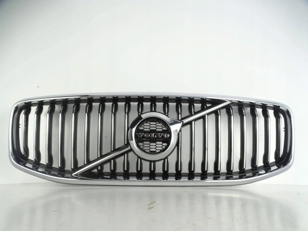 фото №1, Решітка радіатора решітка радіатора радіатора volvo xc60 ii 2 2017+