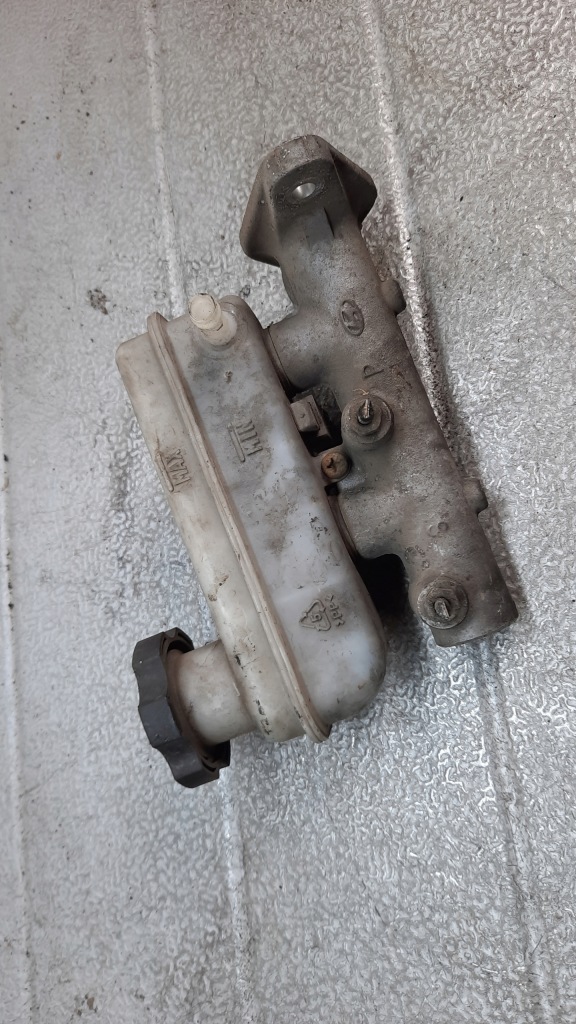 фото №1, Насос гальмівна hyundai matrix i 1.5crd 03r