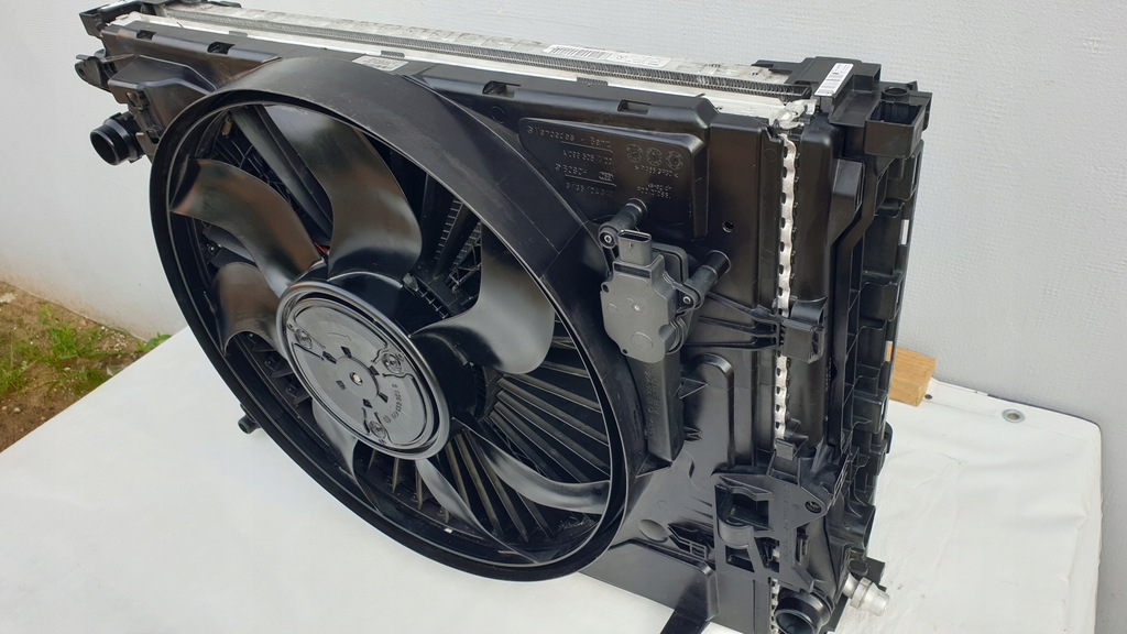 фото №4, Mercedes w253 glc 19- комплект радіатор оригінал