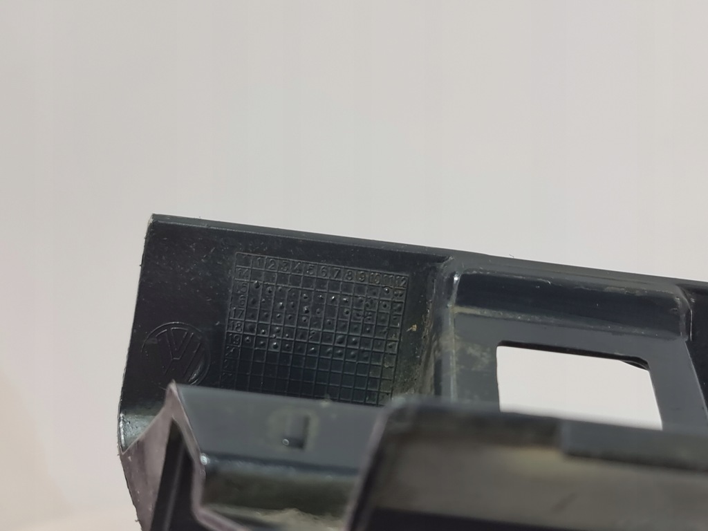 фото №9, Vw passat b8 кронштейн накладки порога праве поріг правого 3g0853946c