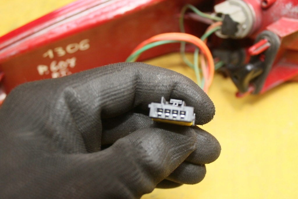 фото №5, Лампа правий задня peugeot 607