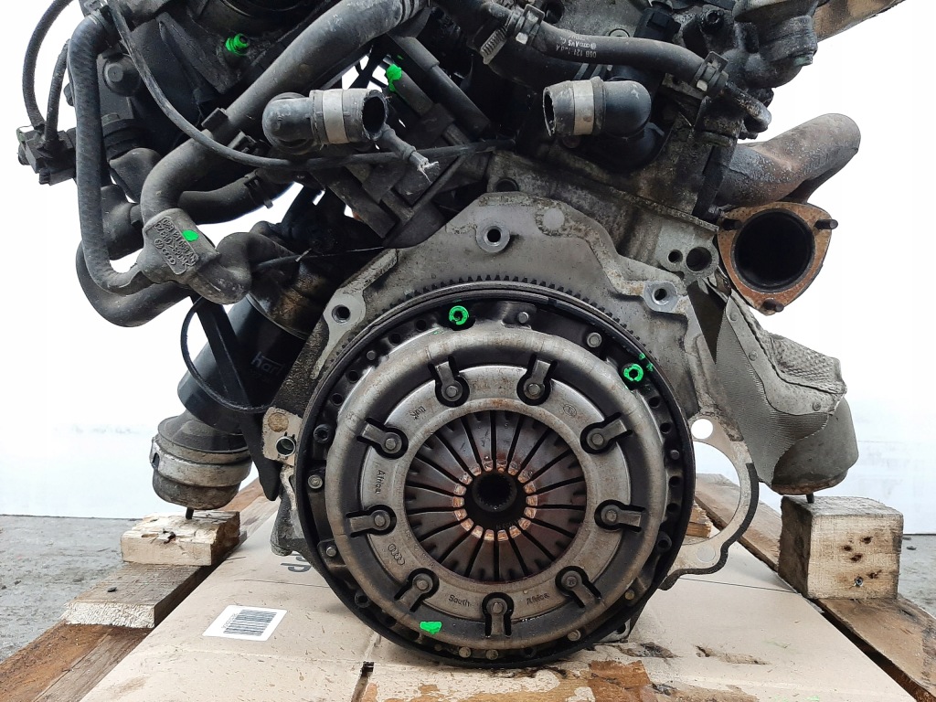 Audi a4 b5 седан 1.6 8v рестайлинг  00r двигатель ana 74kw 100km Недорого