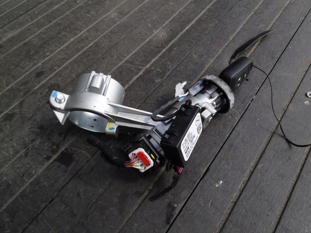 фото №1, Chevrolet aveo t300 2012 1,2 замок зажигания ключ org