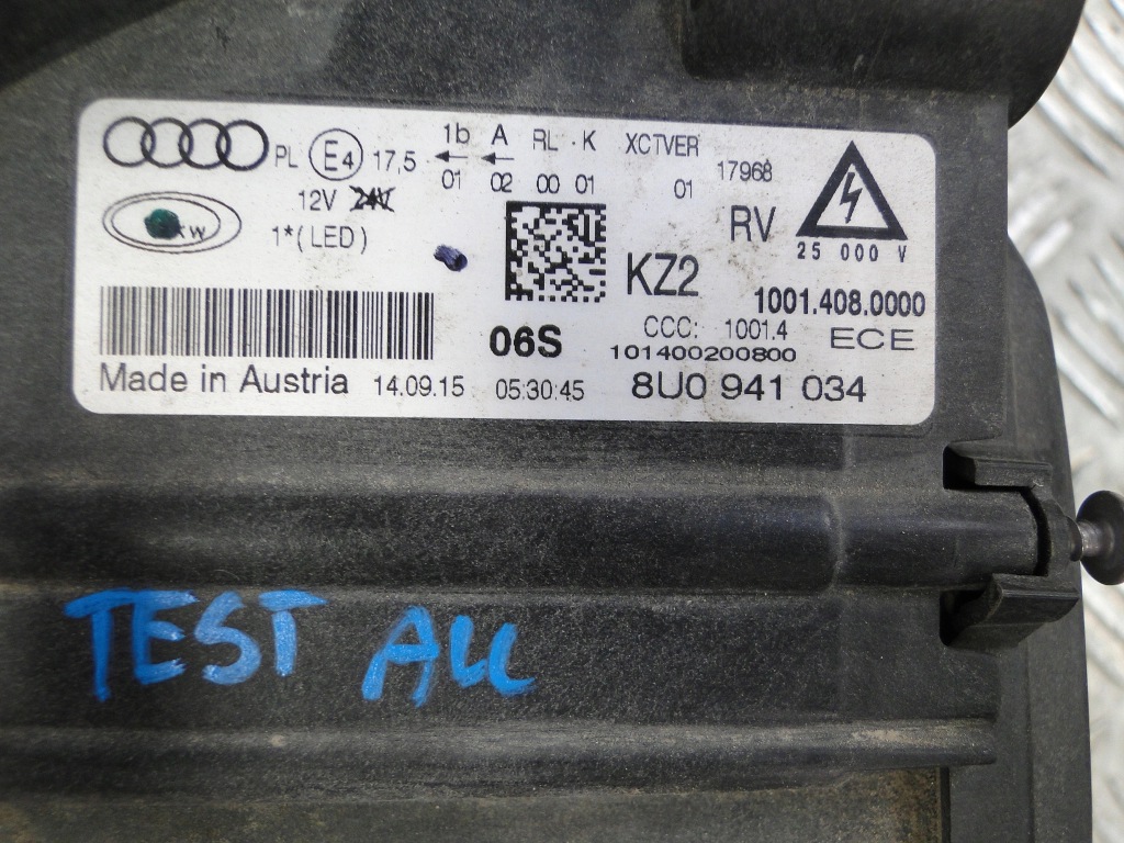 Audi q3 рестайлінг  8u0 фара перед ful led 2016r Оригінал