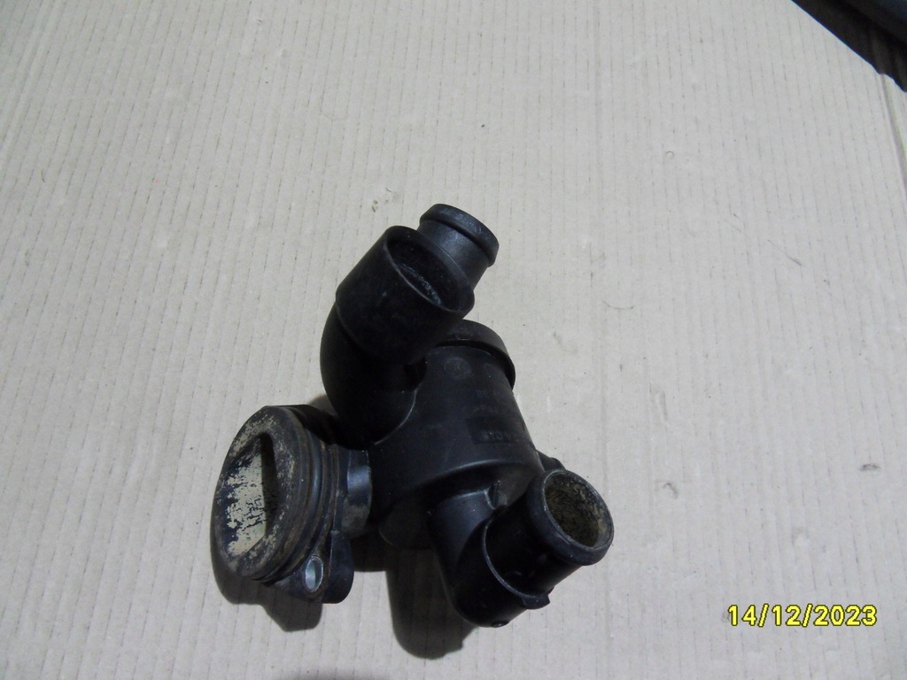 фото №10, Корпус термостата vw seat skoda audi v7548004 03l121111s