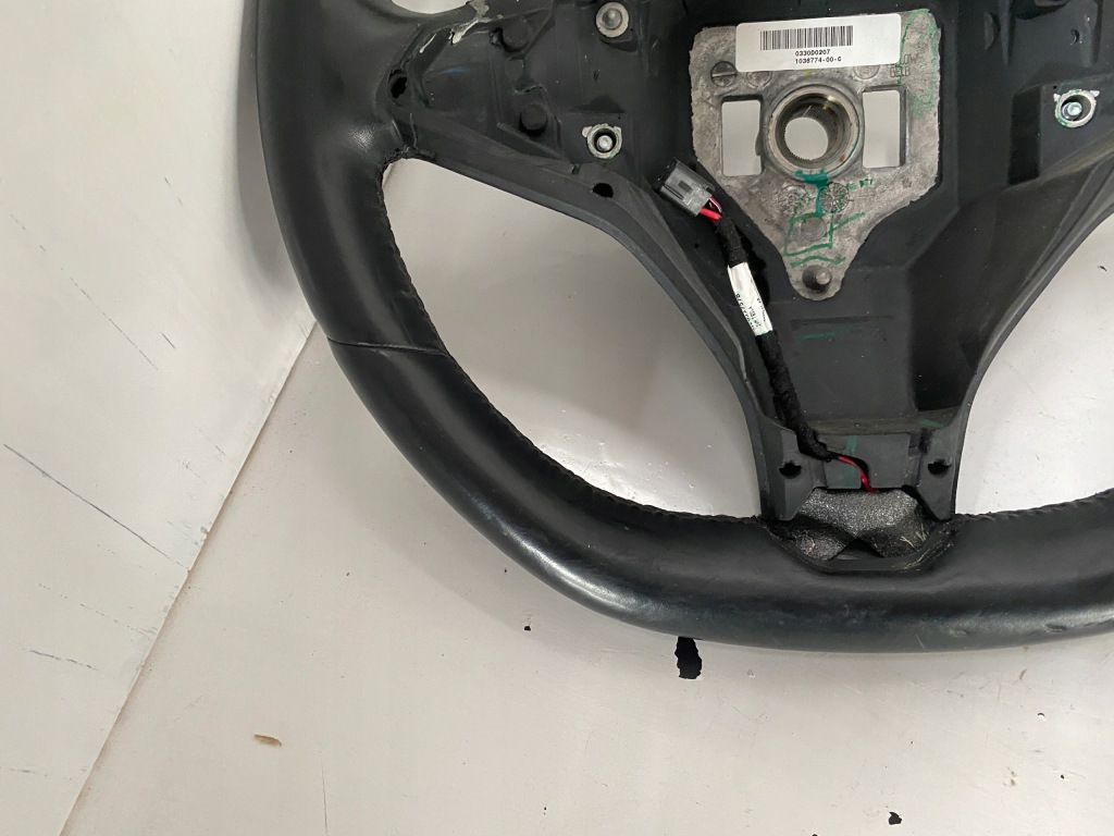 Tesla s воздуховод кожа 1036774-00-c в Украине