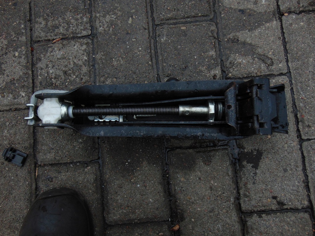 фото №10, Домкрат набір ремонтний колеса wykładdzina багажника vw golf 5 v + plus