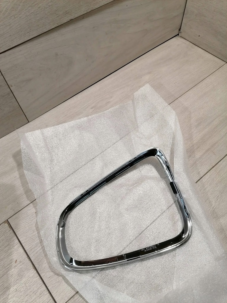 фото №2, Mini r56 r57 хром лампа правый задняя 51132752244