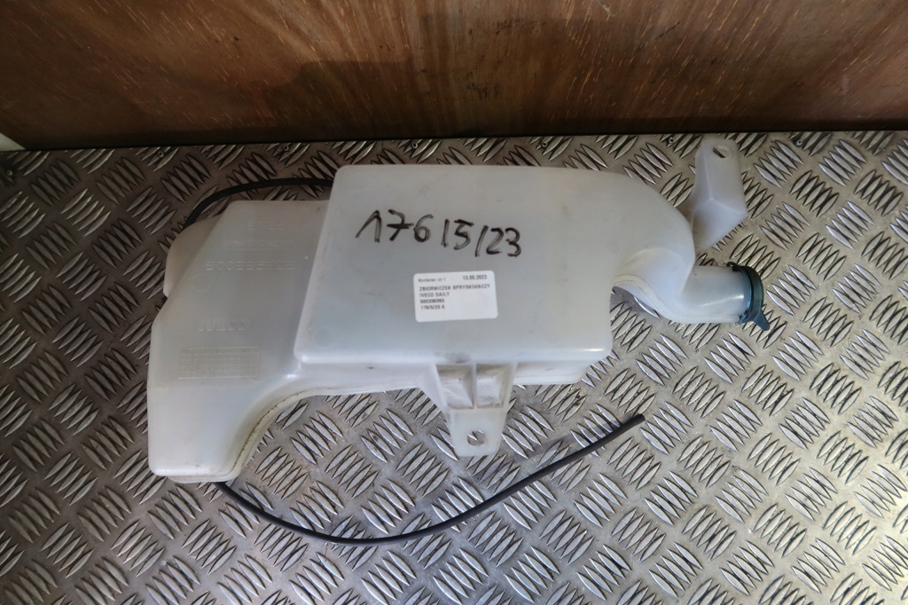 фото №1, Бачок омывателя iveco daily 500336393