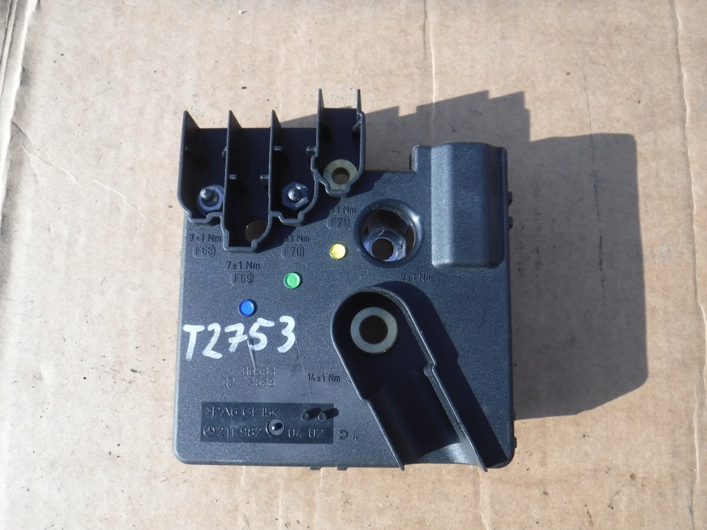 Купить Коробка предохранителей mercedes w211 2119820402