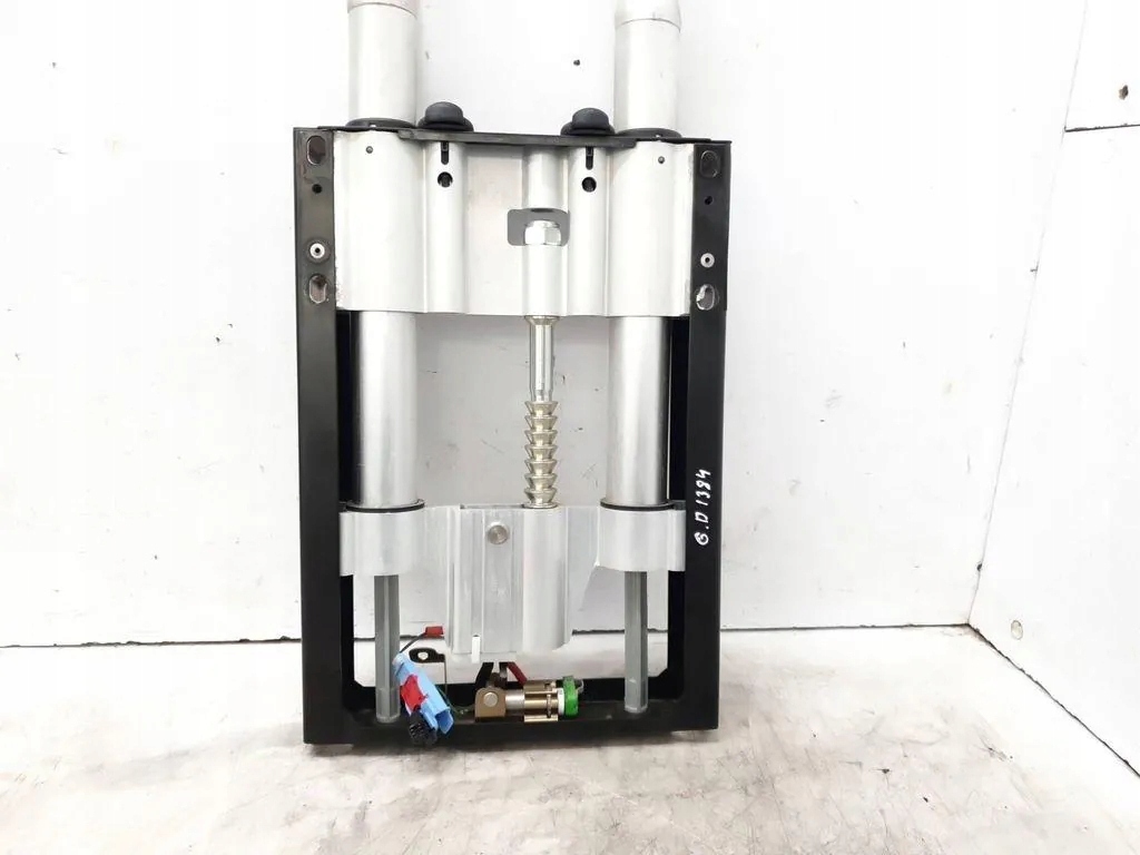 фото №9, Подголовник peugeot 307 cc 3b 9643468680 2.0l дизель 100kw 2008