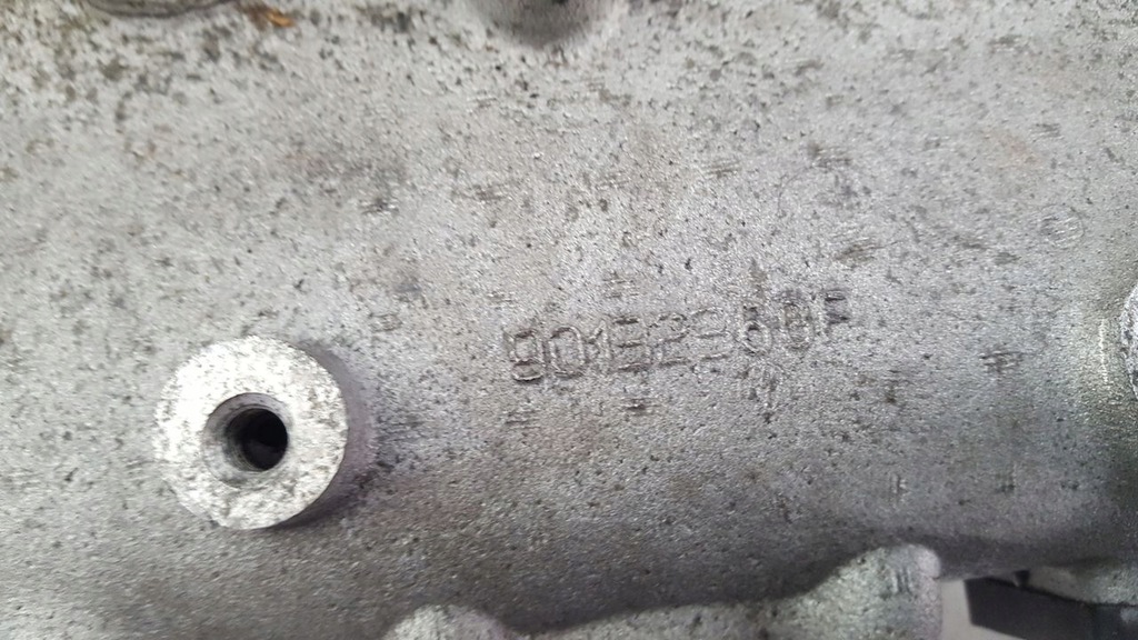 фото №14, Кришка клапанів вали chrysler voyager 2,8 crd