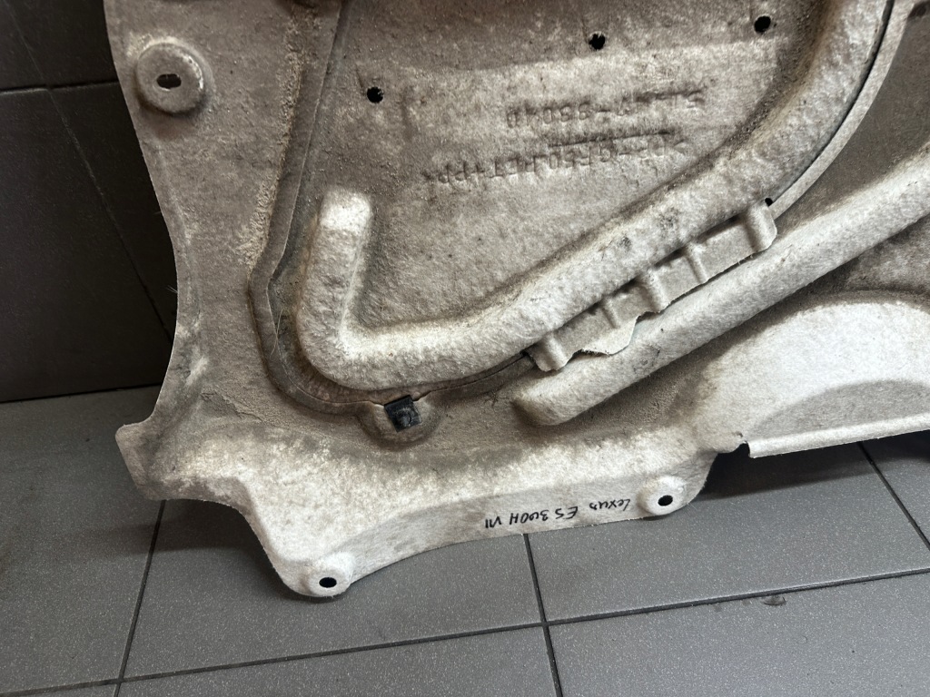 Купить Защита двигателя нижняя lexus es 300h vii 51447-33040