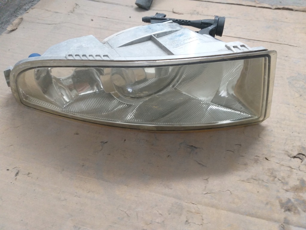 фото №1, Skoda octavia ii lift противотуманная фара правый с подсветкой