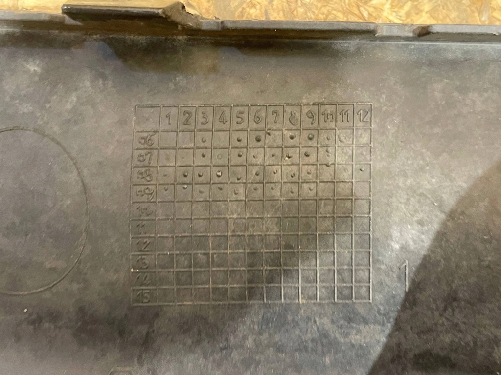 Mini cooper 2 2 06-13 спойлер молдинг накладка бампера задній задня в Україні