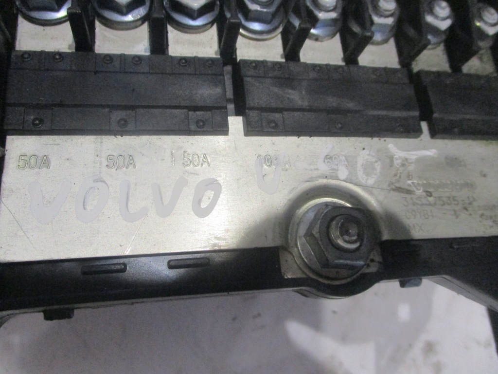 фото №9, Клема мінусова коробка запобіжників volvo v40 ii 1.6 d2 30644809 31337535