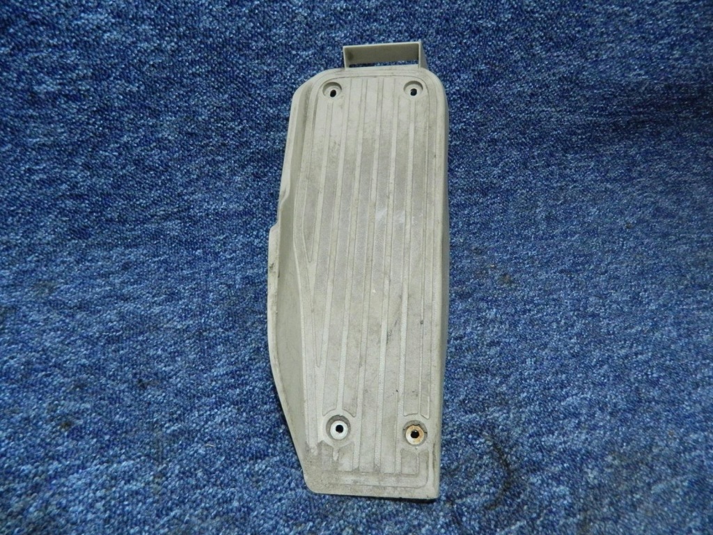 фото №1, Підніжка підніжка 156043315 alfa romeo 159 2005-2011r. світло-сірий