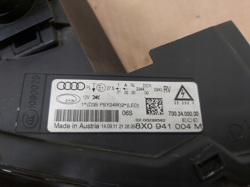 фото №7, Лампа перед передняя правая audi a1 ксенон 8x0941004m