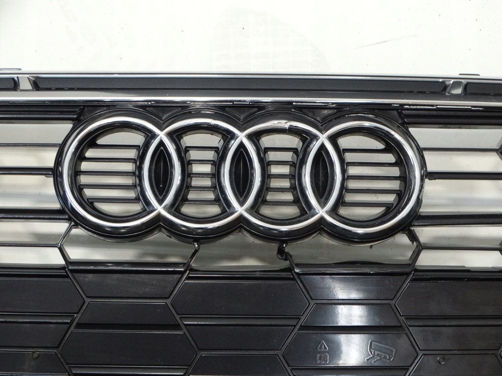 Решётка радиатора решётка  передняя радиатора audi a5 f5 8w6853651bb в Украине