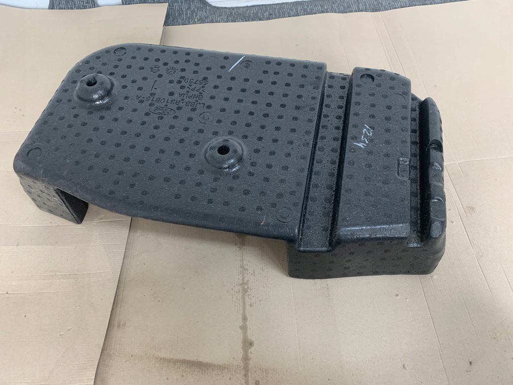 фото №8, Ford mustang mach-e rwd 75.7kwh вкладиш пінополістирол багажника набір ремонтний