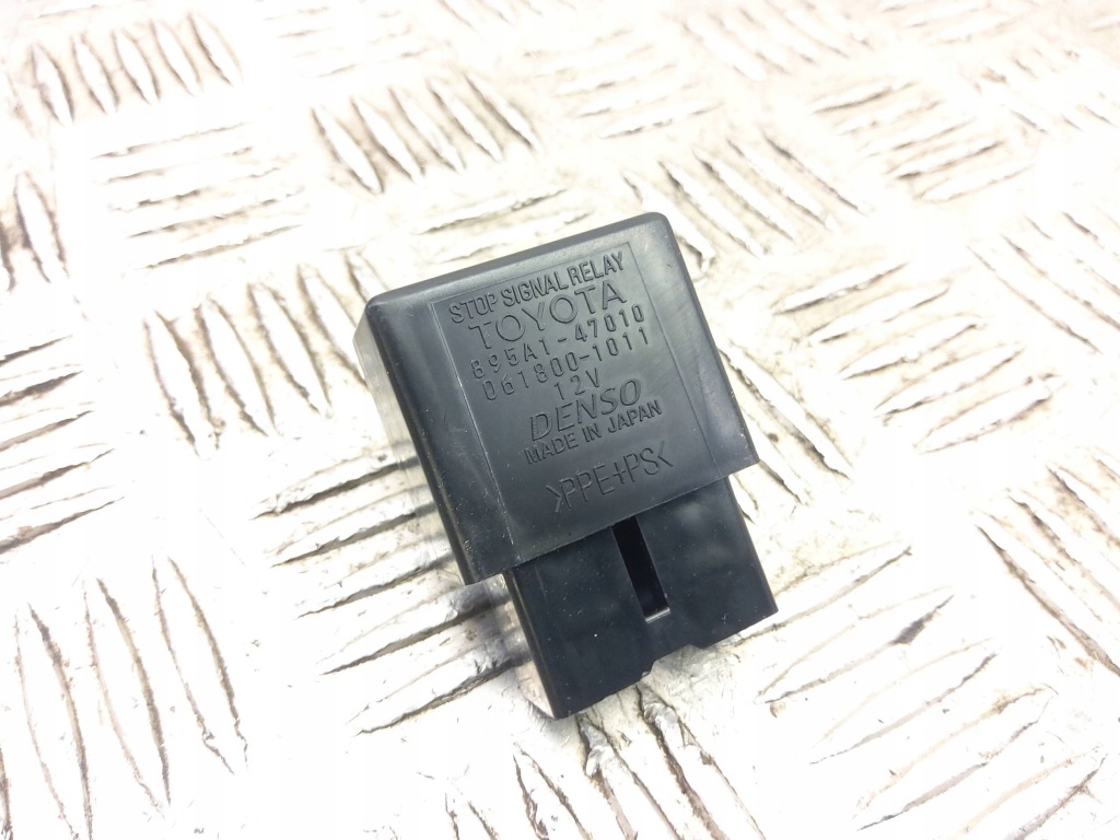 фото №1, Реле стоп-сигнал lexus ux 250h f-sport 895a1-47010