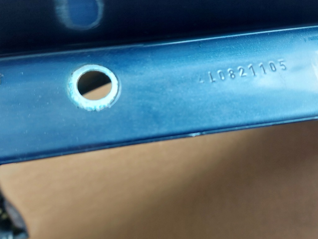 Audi q7 крыло  левое  2010-2015r оригинал w цвет // Недорого