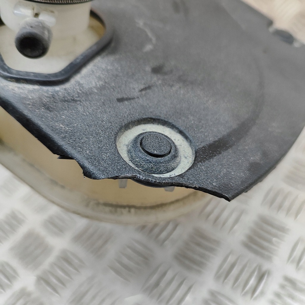 фото №8, Lexus ct 200h 2011 бак розширювальний охолоджуюча рідина