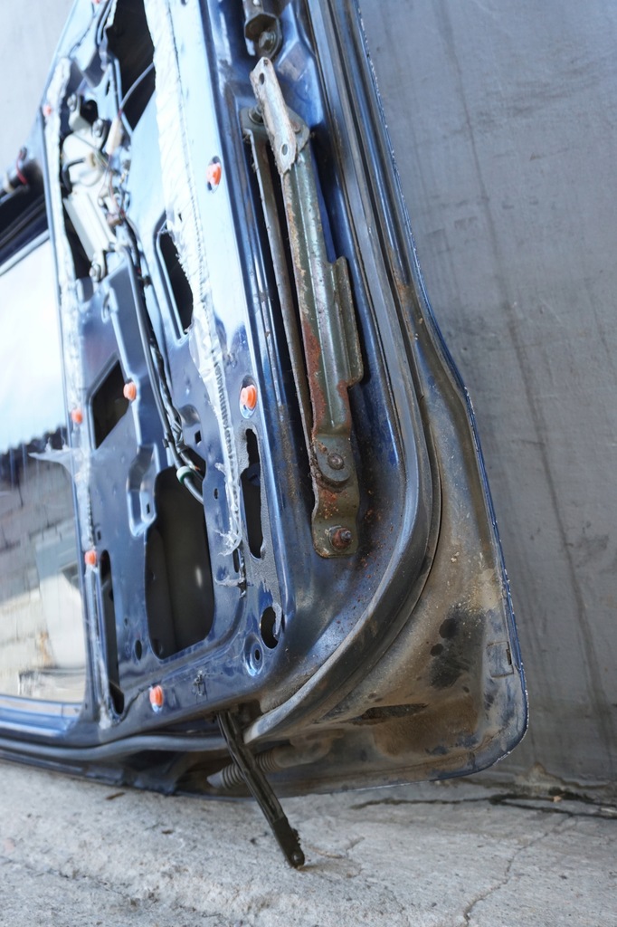 фото №16, Nissan patrol кришка багажника двері задня багажника права з скло y61 97-03r