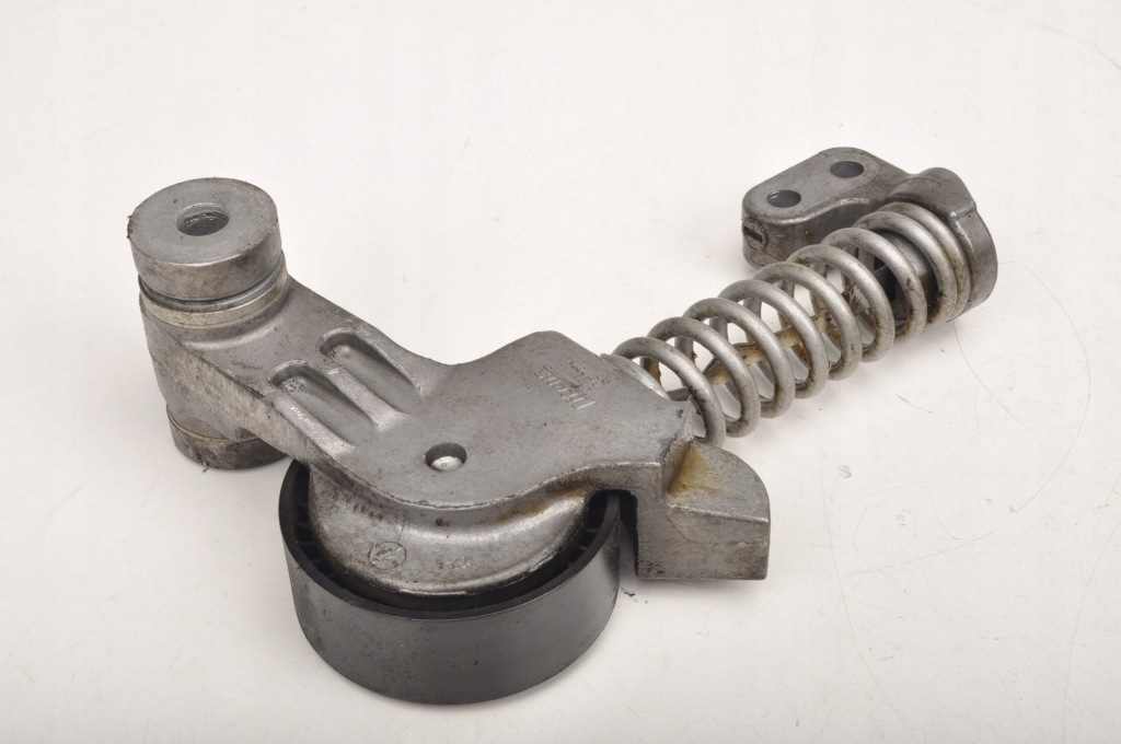 фото №3, Volvo xc90 ii 2.0 d5 натяжитель ролик натяжителя 31460374