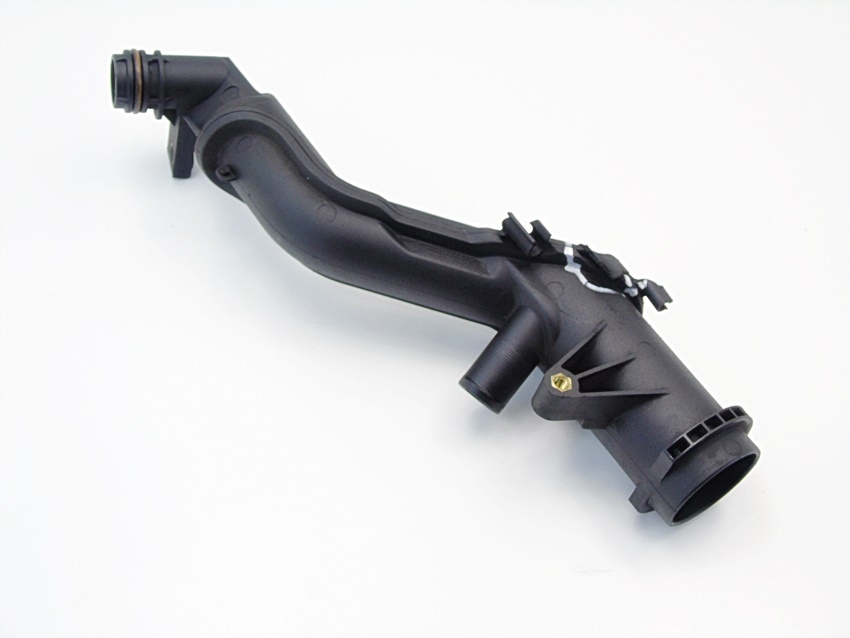 фото №1, Заливна горловина оливи труба вентиляція картера 2.0 d v50 c70 c30 s40 s80 focus 9654733980