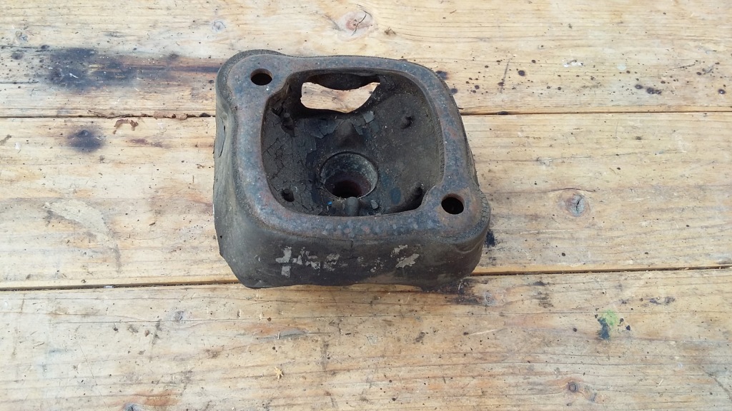 фото №1, Подушка двигуна mercedes 123 1232415013