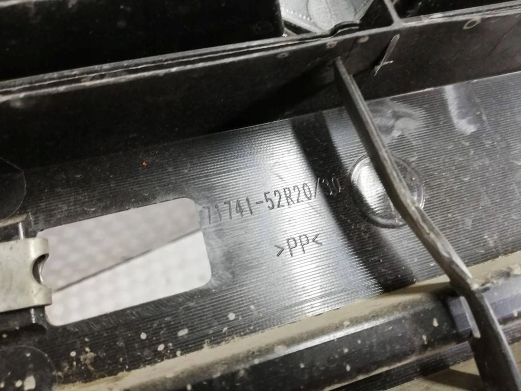 фото №7, Suzuki swift mk8 решётка радиатора решётка радиатора значок