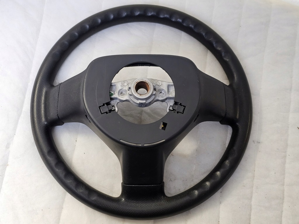 фото №7, Воздуховод toyota aygo citroen c1 peugeot 107 r179