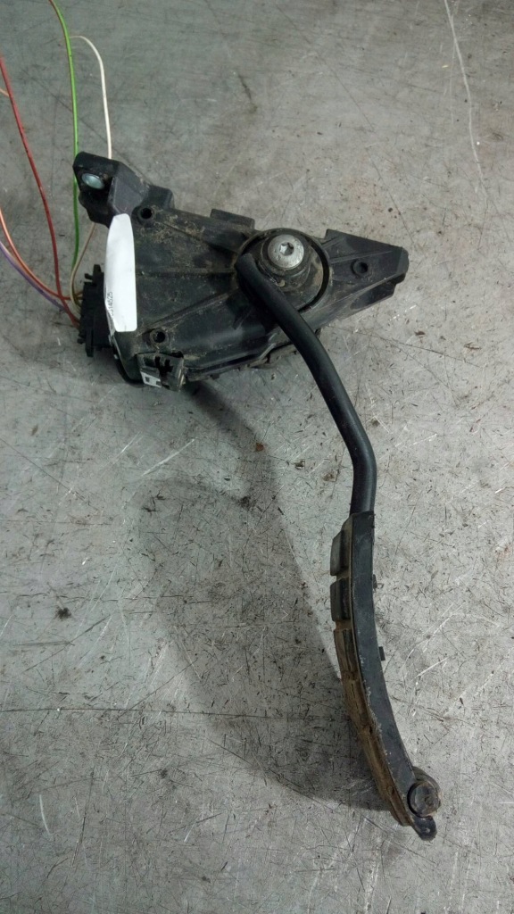 Купить Педаль газа renault master 2 2.5 dci 7700314525