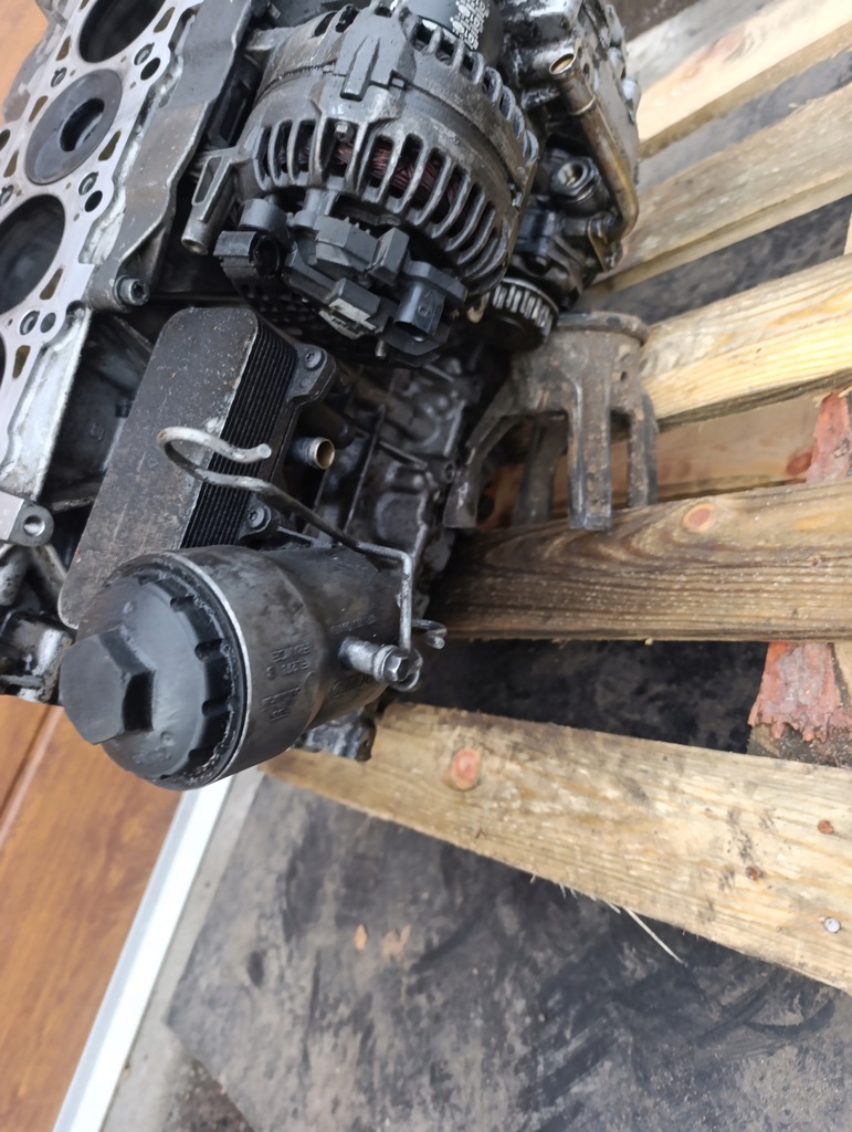 фото №14, Vw t5 2.5 tdi axd kompletny dół двигуна блок wał поршні колеса розподільного валу