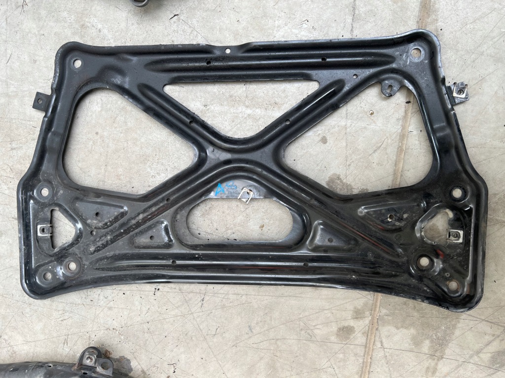 фото №3, Подрамник подрамник audi a8 d4