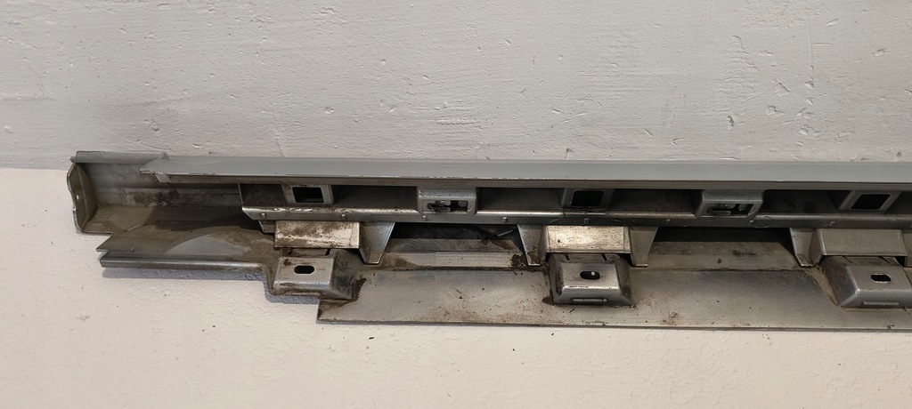 фото №13, Молдинг порог правая volkswagen passat b8