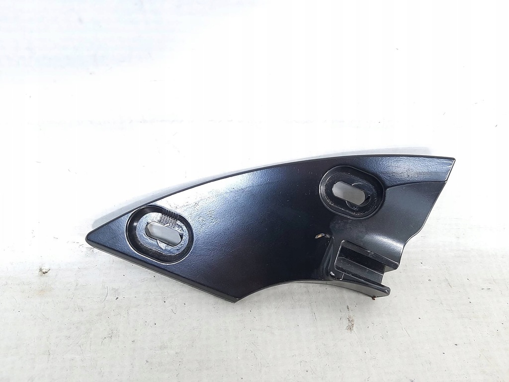 фото №1, Кронштейн лампы задняя левый mercedes sl r231 w231