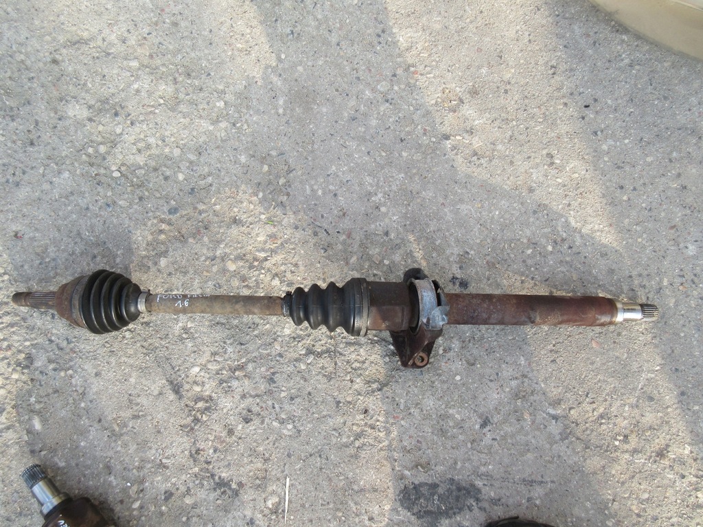 фото №1, Приводной вал правая ford fiesta mk6 / fusion mk1 1.6