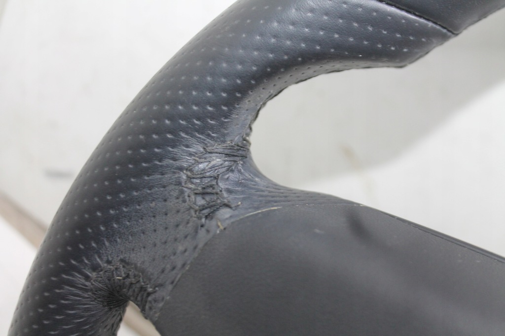 фото №9, Повітропровід шкіра multi czarna mercedes a-klasa w176 12-18 euro